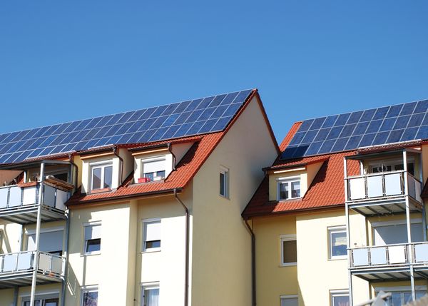 Haus mit Solaranlage